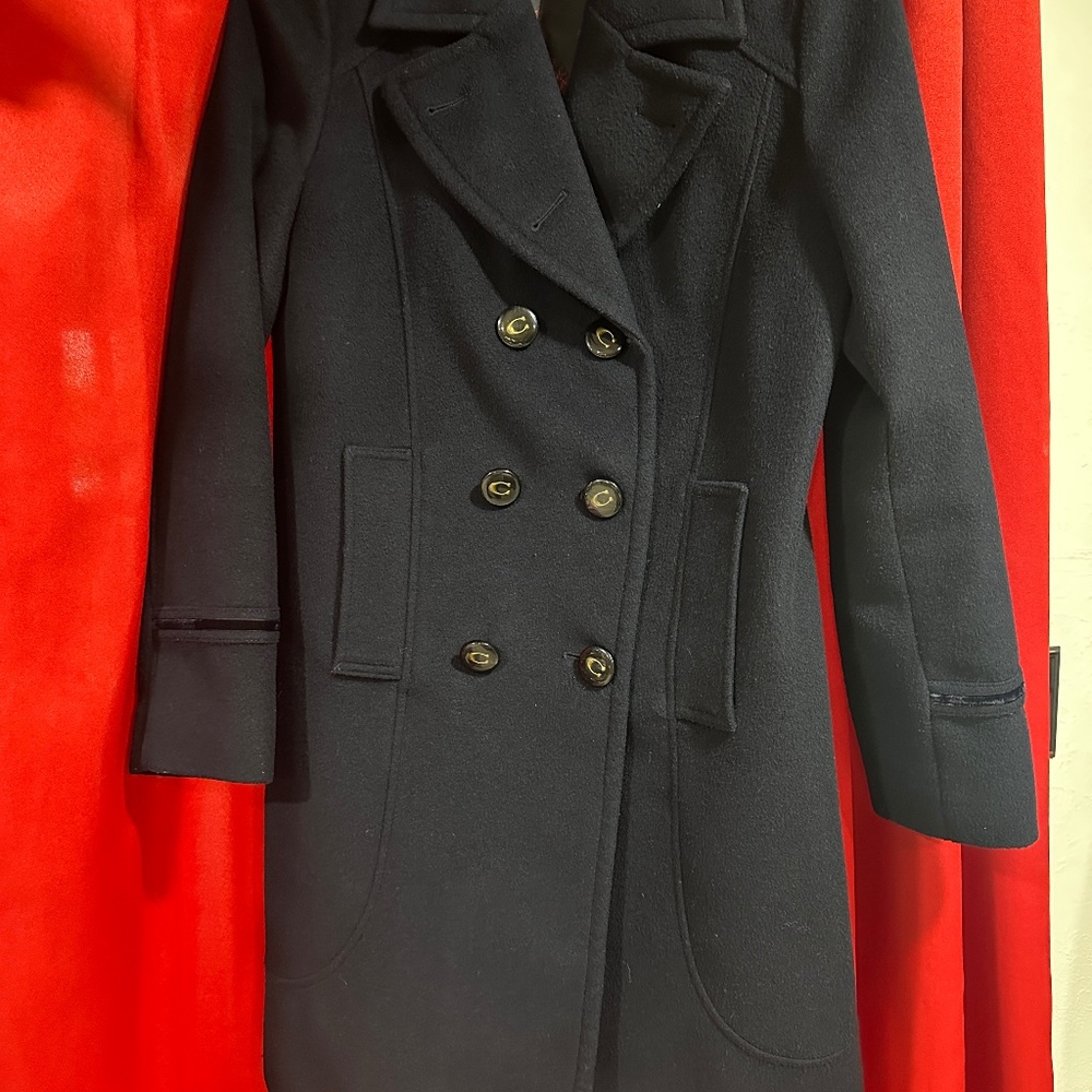 COACH VINTAGE PEA COAT..BUTTON CLOSUER...NAVY BLUE..EUC..SIZE MEDIUM